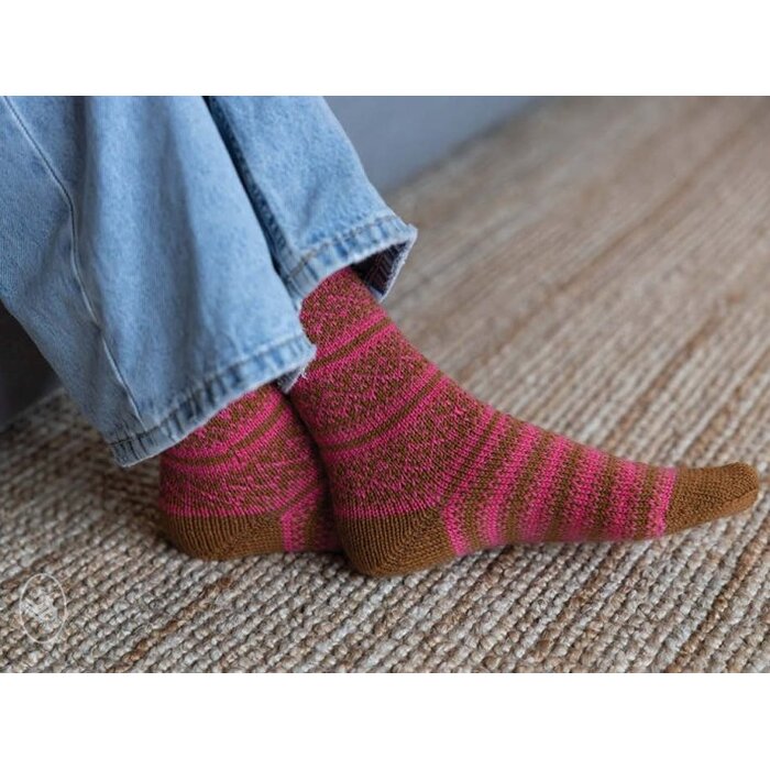 Durable Breipatroon: Gestreepte jacquard sokken