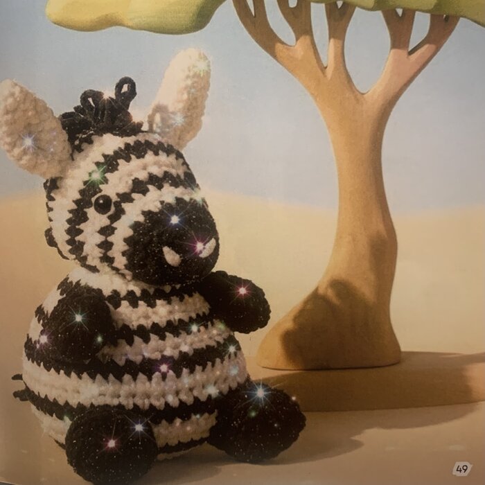 Yarnzoo Haakpakket: Kroeltjes Haken - Zebra