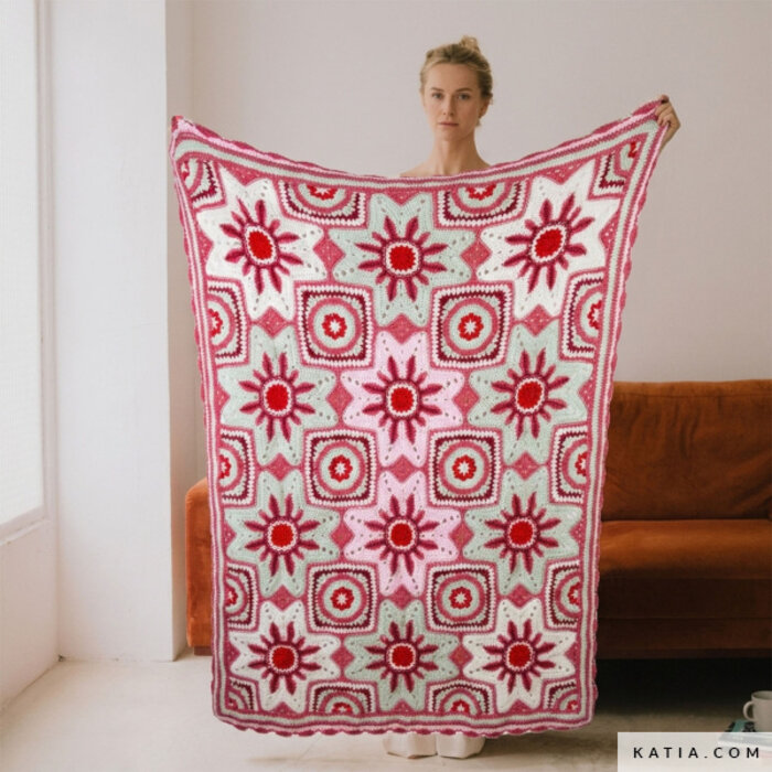 Katia Voororder: CAL Stars in Bloom Pakket: Gehaakte Bloemendeken