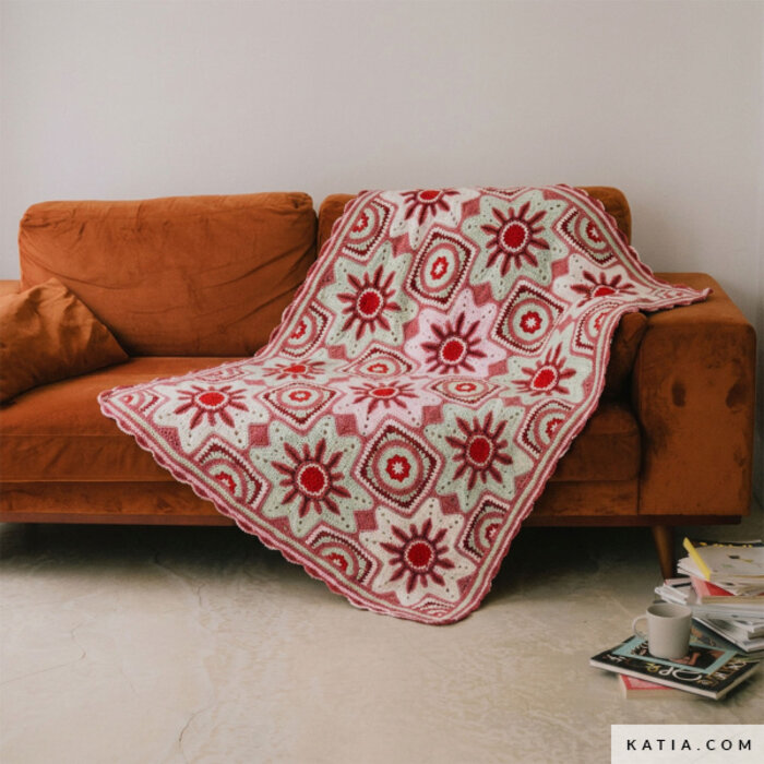 Katia Voororder: CAL Stars in Bloom Pakket: Gehaakte Bloemendeken