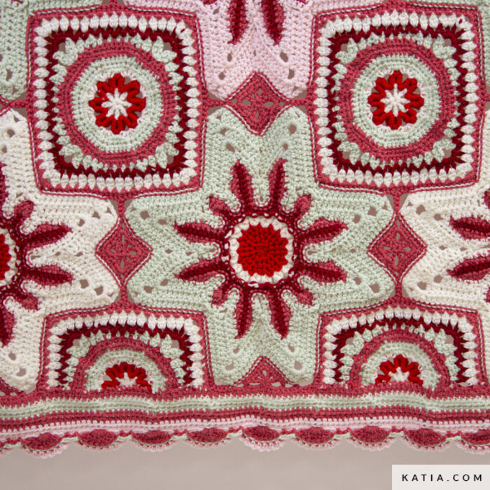 Katia Voororder: CAL Stars in Bloom Pakket: Gehaakte Bloemendeken