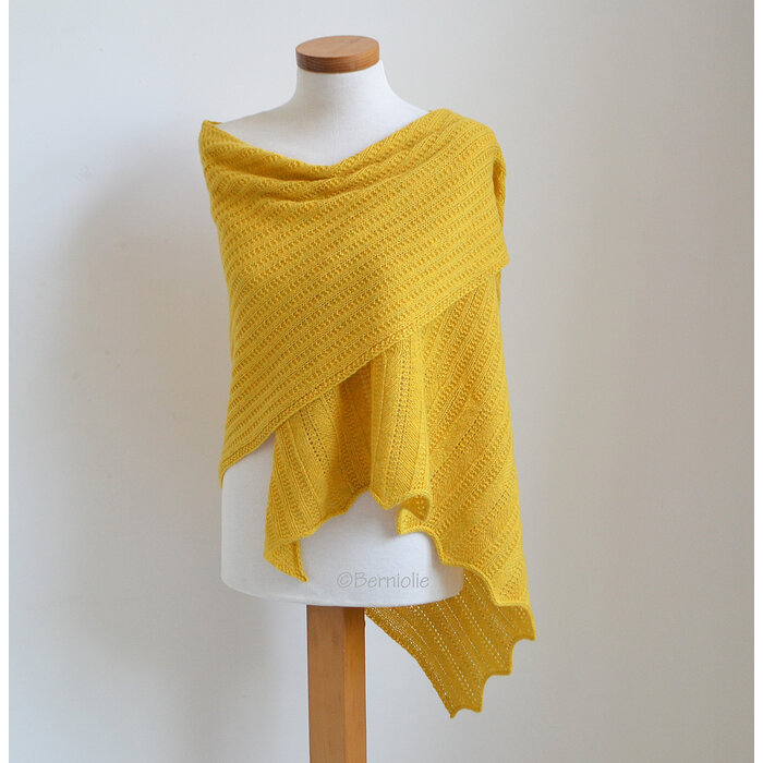 Berniolie Breipatroon: Nova Shawl