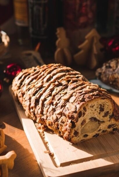 Roomboter stol met amandelspijs