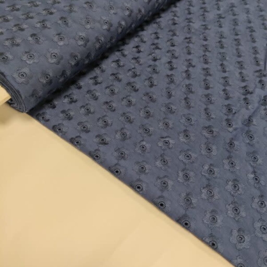 navy broderie - viscose (15,40 p.m)