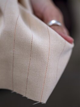 Copper pinstripes - Viscose (25.50 p.m)