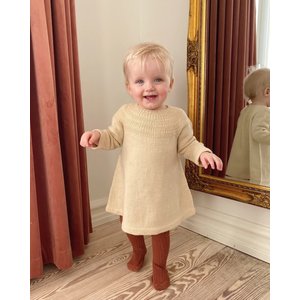 PetiteKnit Anker's Dress (EN) PetiteKnit Anker's Dress (EN)