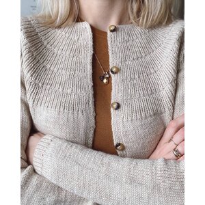 PetiteKnit Anker's Cardigan My Size (EN/NL)