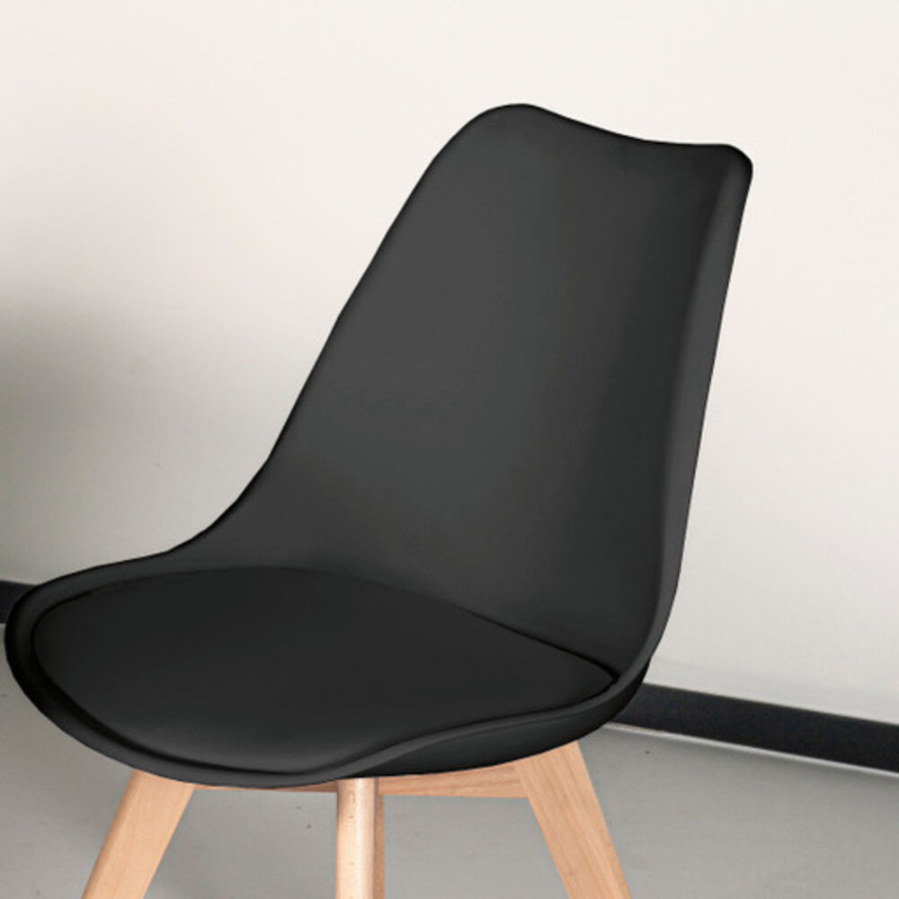 Chaise de salle à manger avec rembourrage à l’assise noir