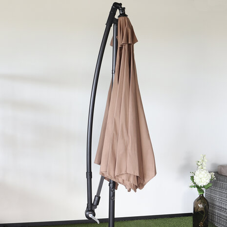 Lizzely Garden & Living Parasol déporté acier taupe diamètre 3m Lizzely Garden & Living Parasol déporté acier taupe diamètre 3m