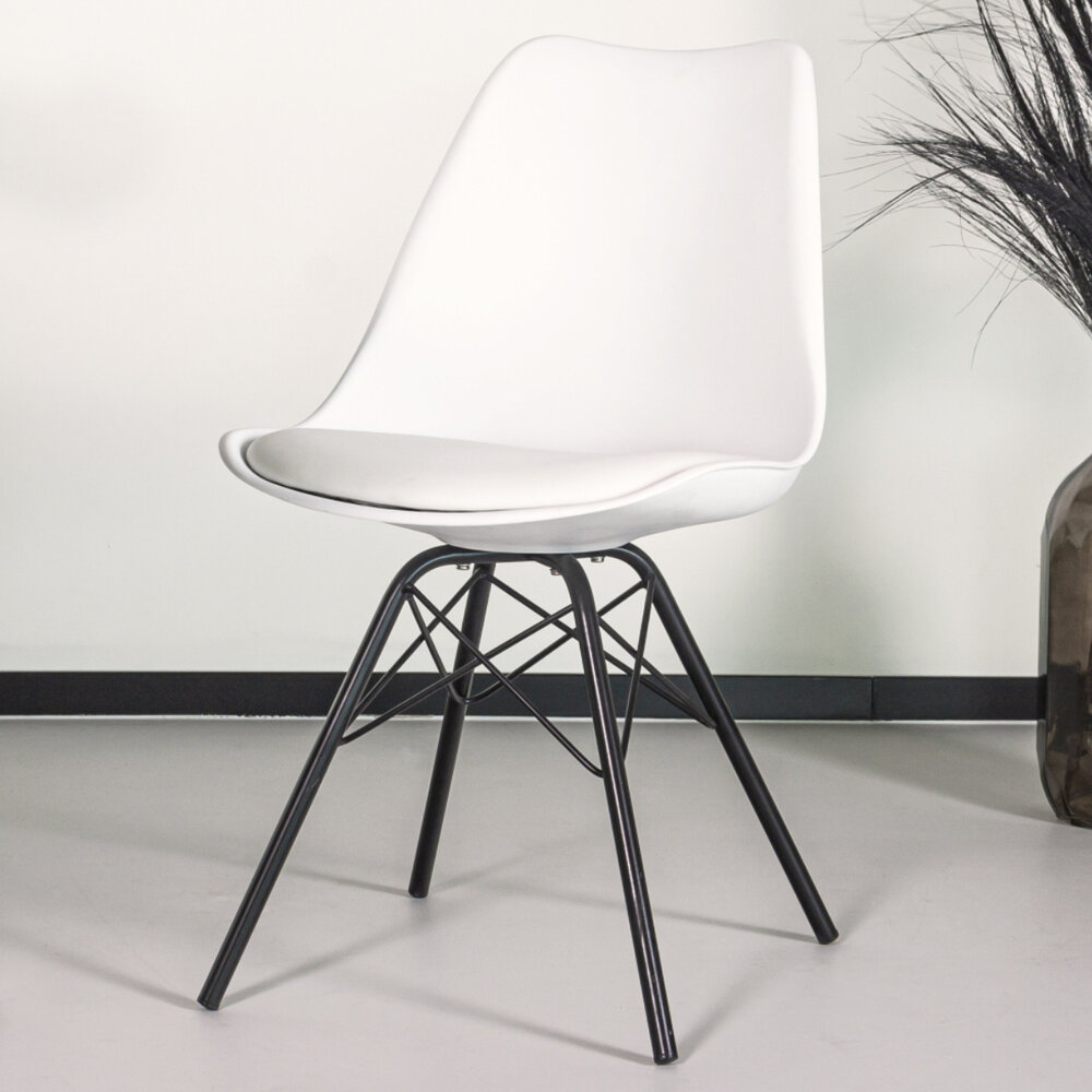 Chaise de salle à manger Avy blanc avec rembourrage à l'assise