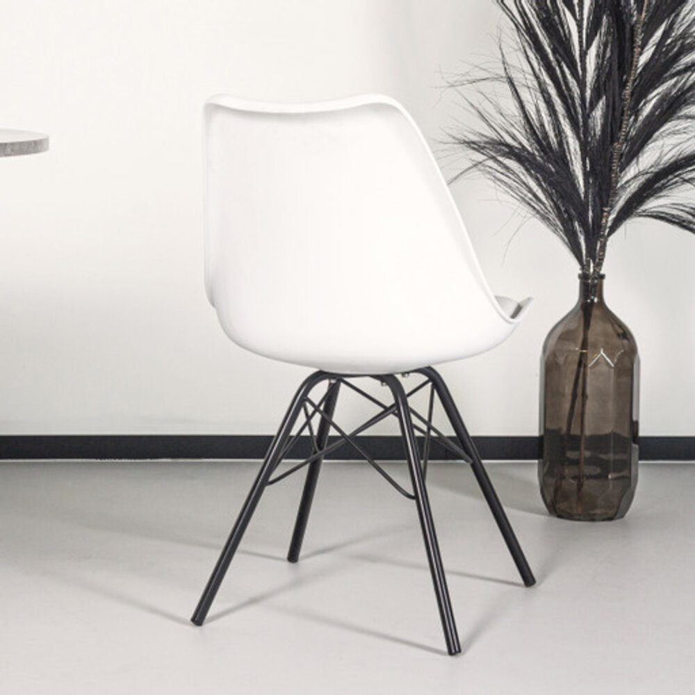 Chaise de salle à manger Avy blanc avec rembourrage à l'assise