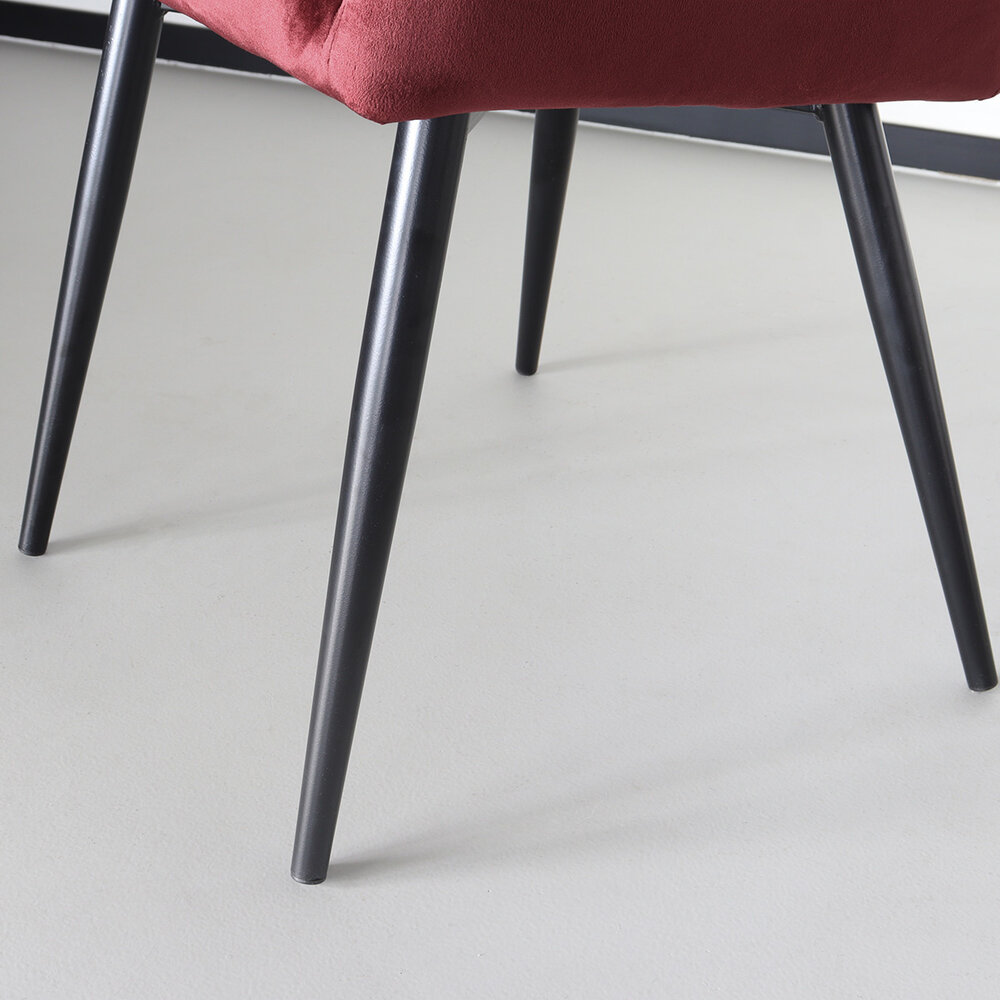 Chaise de salle à manger Barbara rouge velours avec accoudoirs