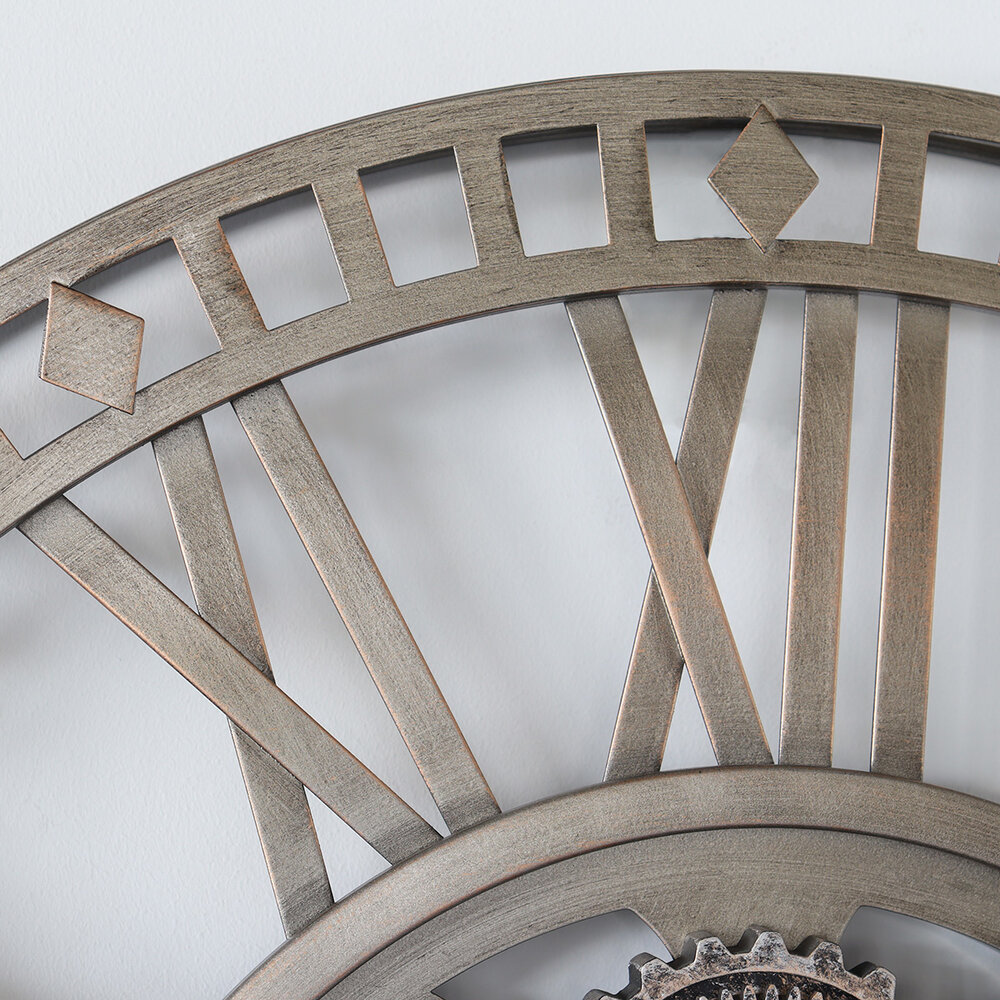 Horloge murale Gill industrielle dorée à chiffres romains Horloge murale Gill industrielle dorée à chiffres romains