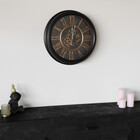 Horloge murale industrielle Lois noir avec chiffres romains décoration murale