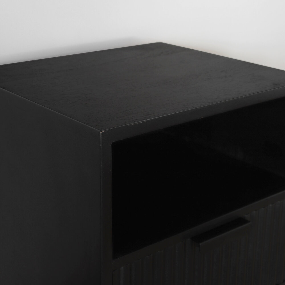 Table de chevet industrielle en bois de manguier Avelyn noir durable