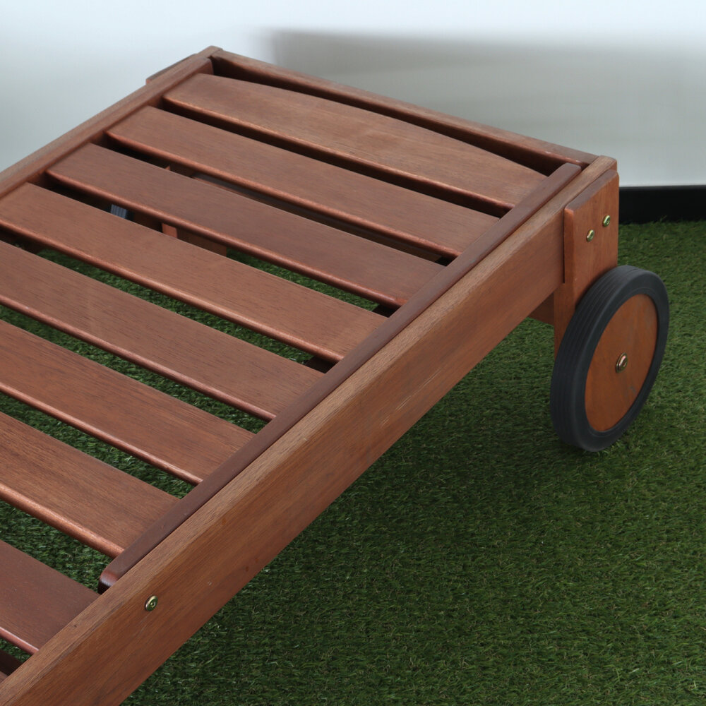 Chaise longue de jardin REKE