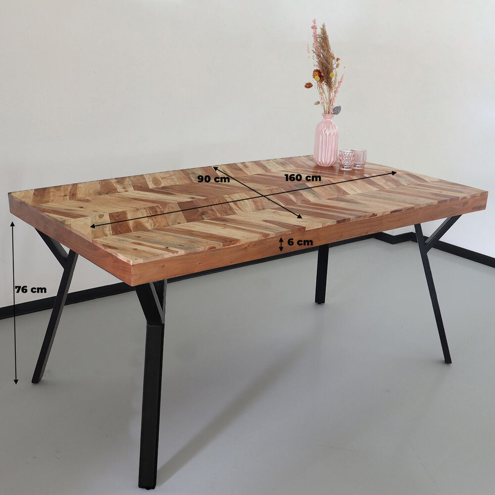 Table de salle à manger à chevrons Danae 160x90cm en bois d'acacia