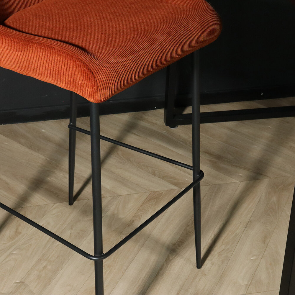 Tabouret de bar côtelé marron Inge