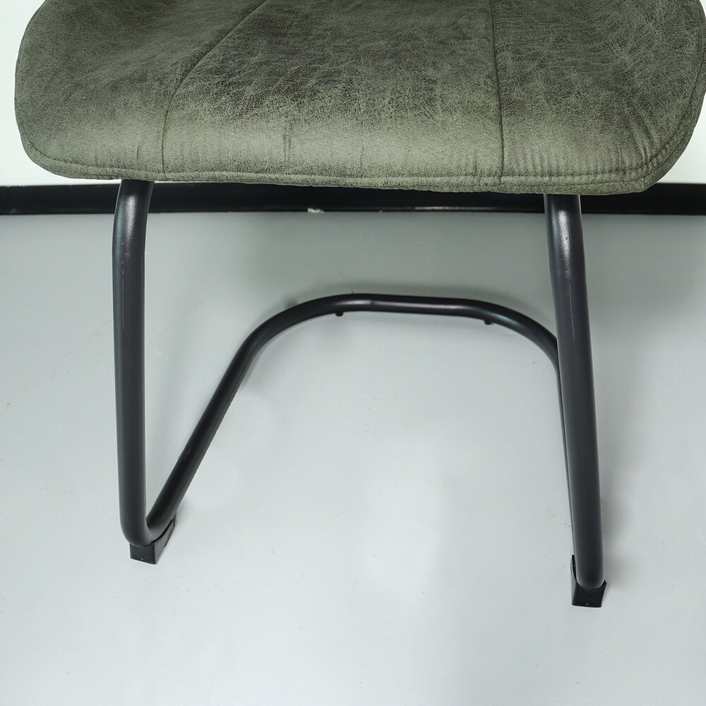 Chaise de salle à manger Yara avec poignée vert foncé industriel