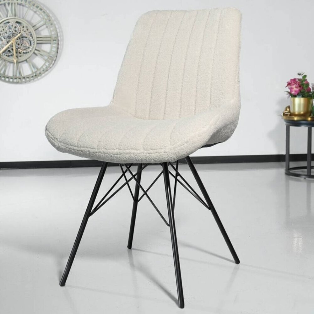 Chaise de salle à manger Chesro sable avec assise en tissu teddy