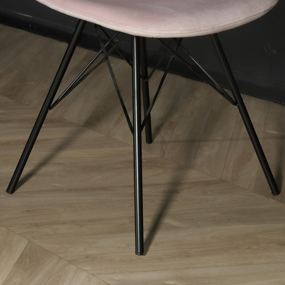 Chaise de salle à manger industrielle en velours rose Finn Chaise de salle à manger industrielle en velours rose Finn