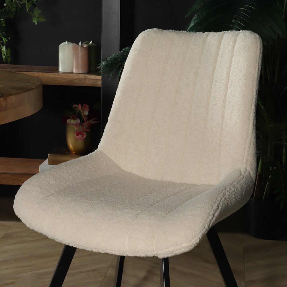 Chaise de salle à manger Susta beige en tissu teddy
