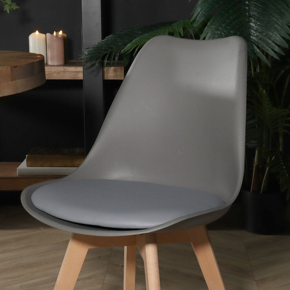 Chaise de salle à manger avec rembourrage à l’assise gris