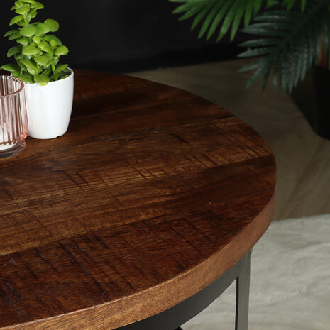 Lizzely Garden & Living Table basse ronde en bois de manguier Sandy style industriel Lizzely Garden & Living Table basse ronde en bois de manguier Sandy style industriel