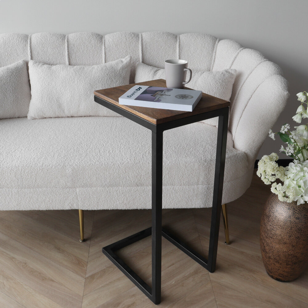 Table d'appoint Jerry en bois de manguier durable de 69 cm bout de canapé