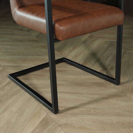 Lizzely Garden & Living Chaise de salle à manger avec accoudoir cognac Noor design