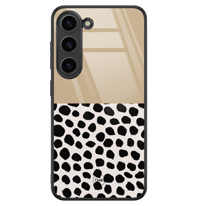 Casevibes Samsung Galaxy S23 glazen hardcase - Brown dots abstract