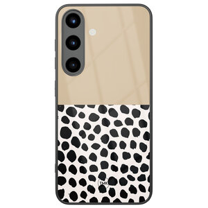 TMK Samsung Galaxy S25 glazen hardcase - Brown dots abstract