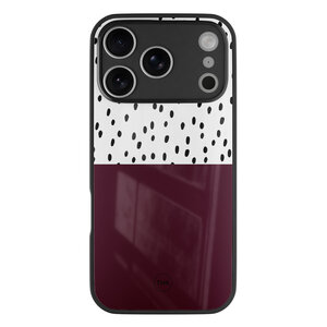 Casevibes iPhone 17 Pro glazen hardcase - Burgundy dots