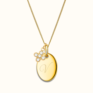 Ovale ketting met initiaal en klein bedeltje