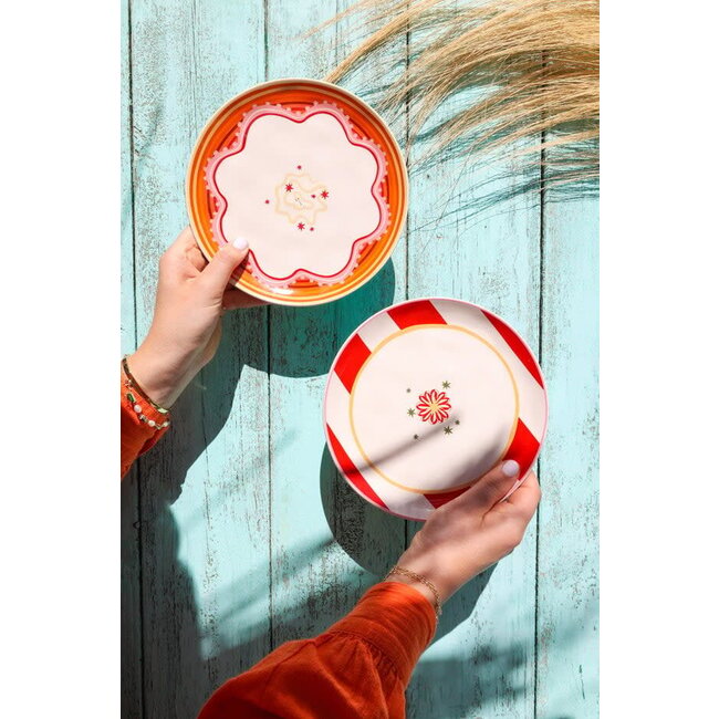 All The Luck In The World All The Luck In The World - Plate Flower