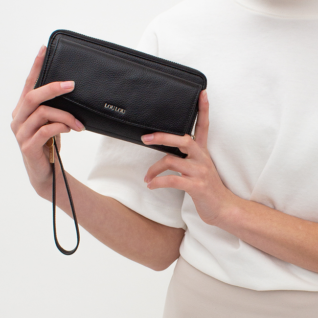 LouLou Essentiels LouLou Essentiels SLB Portemonnee Black gold