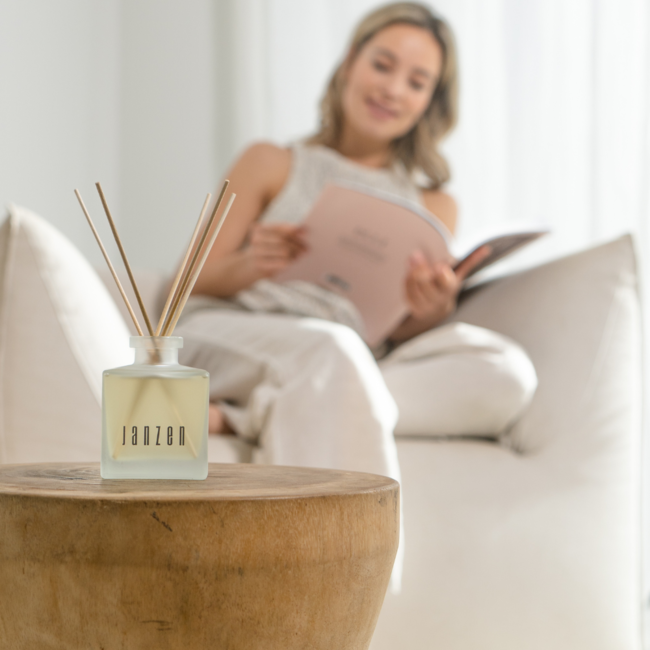 Janzen Diffuser Fuchsia 69