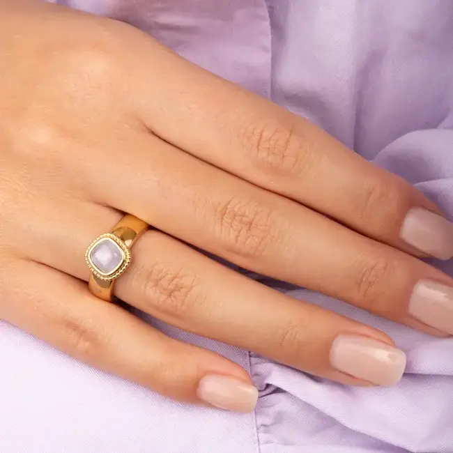 Melano Melano Vivid Bali Gem Square Steentje Goud