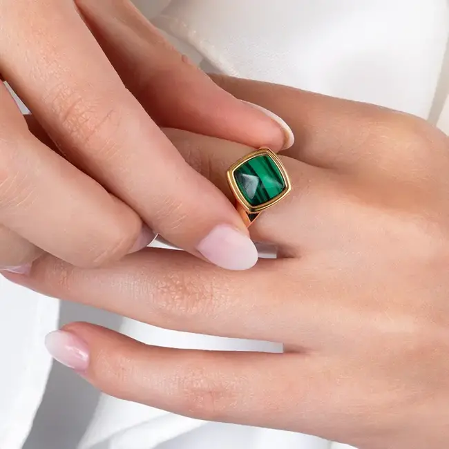 Melano Melano Vivid Boxy Gem Steentje Zilver