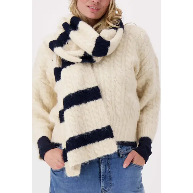 Zusss Zusss gebreide sjaal met kabels kit