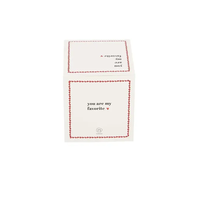 Zusss Zusss Geurkaars keramiek in doosje favorite wit/rood