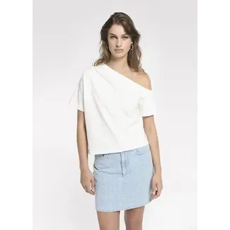 Homage HOMAGE - OFFSHOULDER TOP WITH PLEATS - OFF WHITE