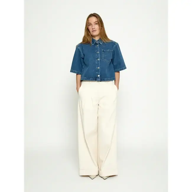 Minus MINUS - MSKADDI CROPPED SHIRT - MID BLUE DENIM