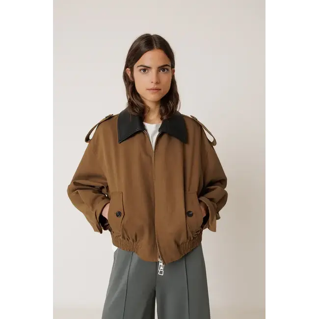 Indi&Cold INDI & COLD - LYOCELL BOMBER JACKET - TABACO