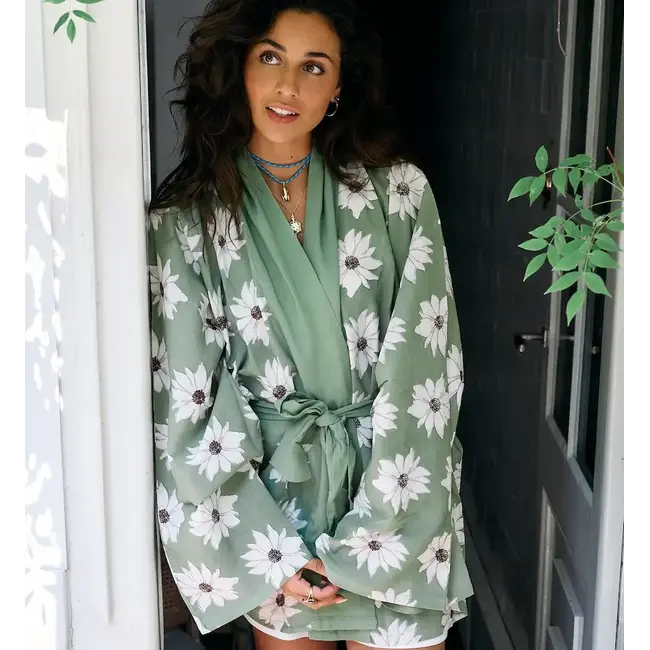 Anna + Nina ANNA + NINA - WHITE LOTUS DREAMS KIMONO