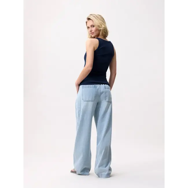 Catwalk Junkie CATWALK JUNKIE - SCOOP NECK RIB SINGLET - NAVY BLAZER