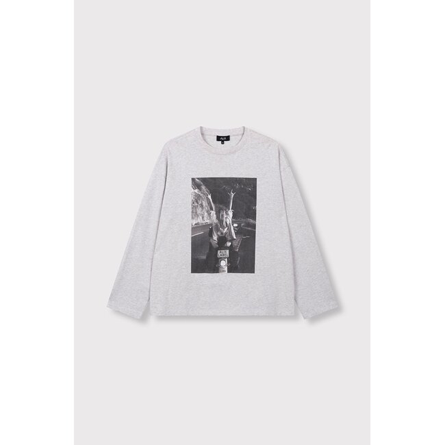 Alix The Label ALIX THE LABEL - PHOTO LONGSLEEVE T-SHIRT - SOFT GREY MELANGE
