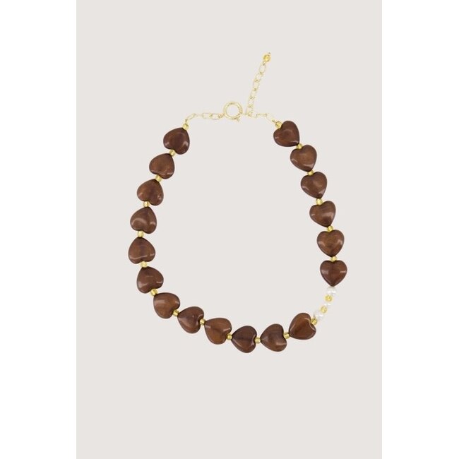 Zusss ZUSSS - HEART NECKLACE WITH PEARLS - HAZELNUT