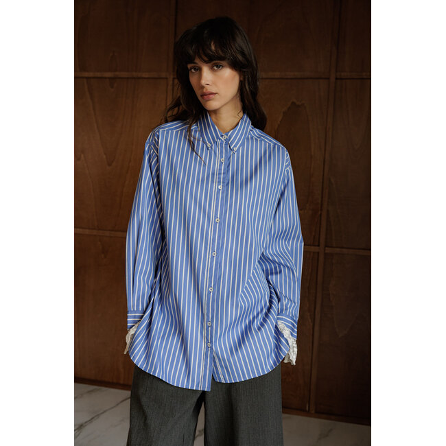 Indi&Cold INDI & COLD - CLASSIC SHIRT WITH LACE CUFFS - BLUE