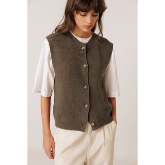 Indi&Cold INDI & COLD - RIB KNIT VEST WITH MERINO - KHAKI